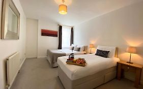 Apartment Next To Victoria Station